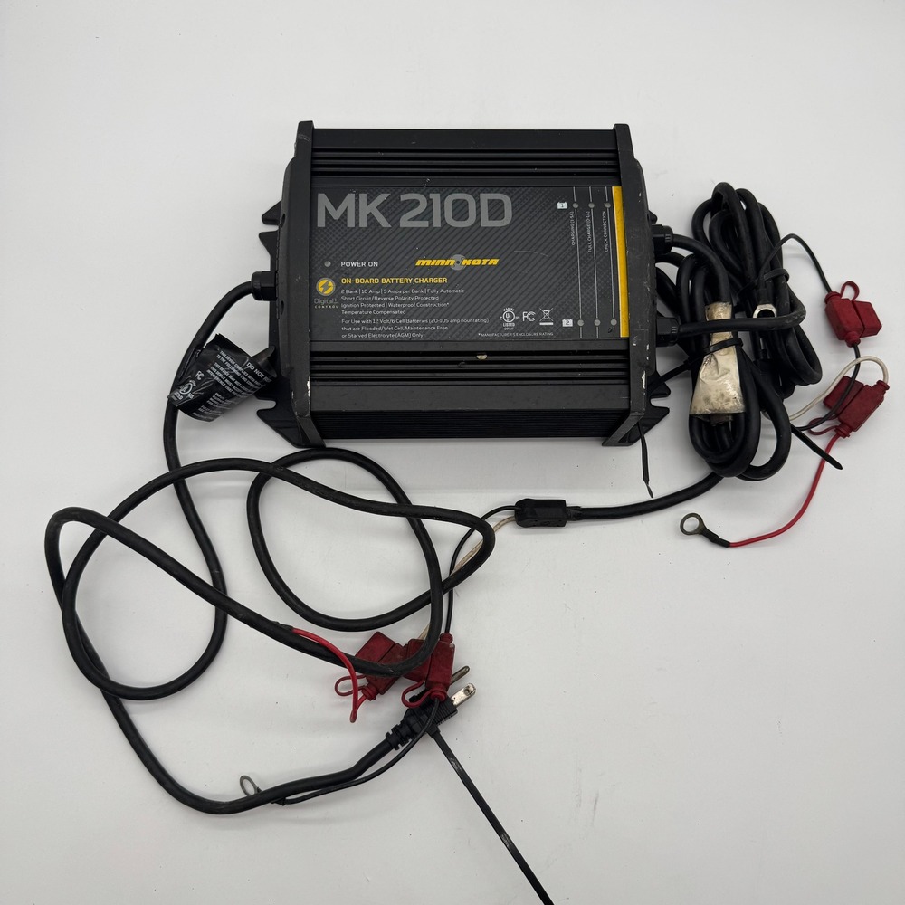Minn Kota 2 Bank 10 Amp Onboard Marine Battery Charger Tested Working